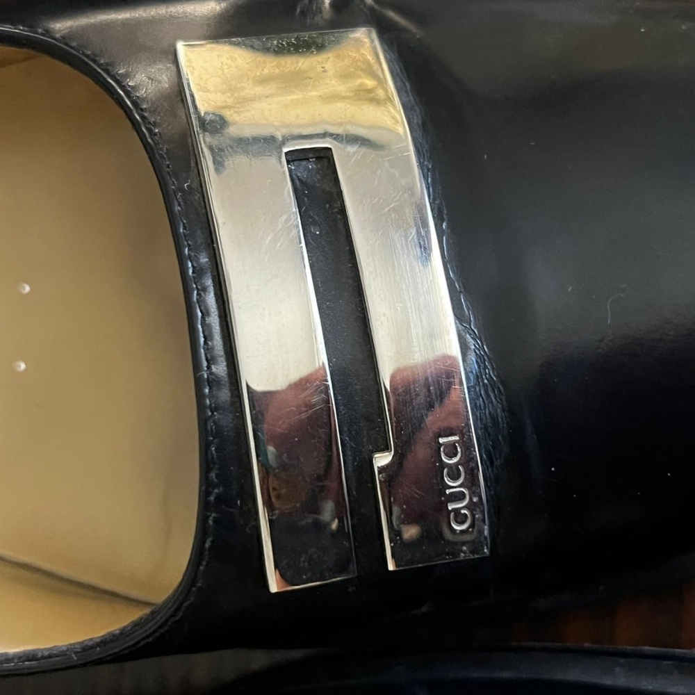 Gucci Women's Black Leather Loafers - Picture 5 of 6